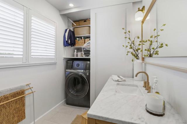 1931 James Avenue, Redwood City CA: https://media.crmls.org/mediaz/6f269233-4dbb-4178-b7c1-99ad5e18acc0.jpg