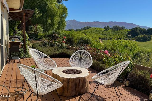 1920 Tiara Drive, Ojai CA: https://media.crmls.org/mediaz/6f278570-b094-4e3b-81c1-befd47310eb4.jpg