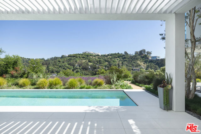 Drew Fenton | 12251 Castlegate Drive Los Angeles CA | MLS: 7060159