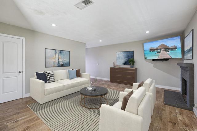 Detail Gallery Image 8 of 34 For 1110 Gaucho Pl, Escondido,  CA 92029 - 3 Beds | 2/1 Baths