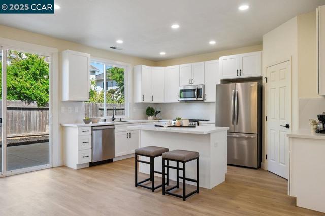 4107 Wheat Ct, Tracy CA: https://media.crmls.org/mediaz/6f28da8d-4851-482e-93ec-ba4e415b8962.jpg