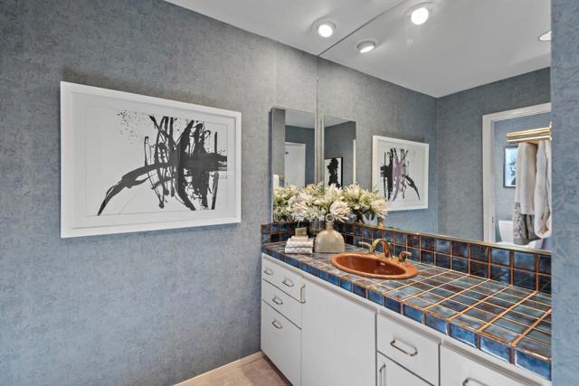 Image 21 of 43 For 222 Casitas Bulevar
