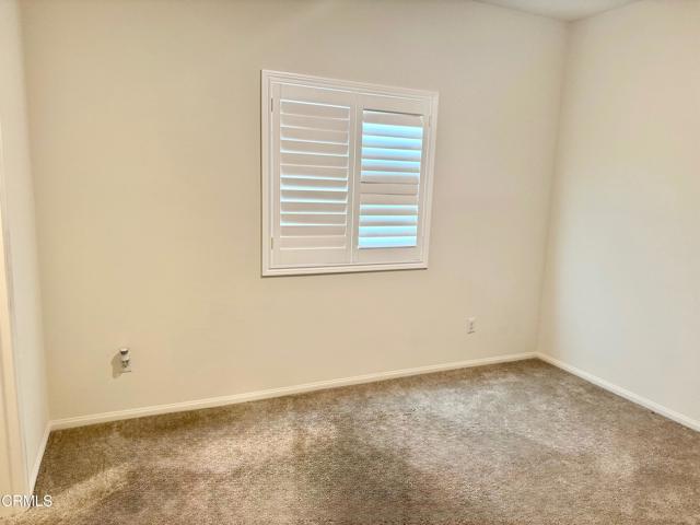 4251 Avenue J-3, Lancaster CA: https://media.crmls.org/mediaz/6f2986de-fab6-4de9-8546-cd59465f4e34.jpg