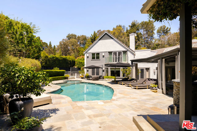 6 Bed Home for Sale in Los Angeles, California