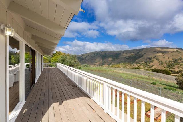 16280 Oak Canyon Drive, Morgan Hill CA: https://media.crmls.org/mediaz/6f2b98e4-e4a5-482a-ab42-df178da91385.jpg