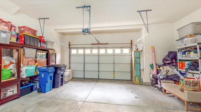 1518 Caminito Soria, Chula Vista CA: https://media.crmls.org/mediaz/6f2baf8a-4aae-4f44-8412-e7dbe209f14e.jpg