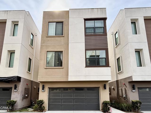 1105 Canal Street, Oxnard CA: https://media.crmls.org/mediaz/6f2bb655-11e2-49f8-b10c-3a55ae0b2077.jpg