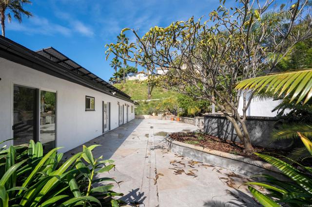 Detail Gallery Image 46 of 59 For 5861 College Ave, San Diego,  CA 92120 - 3 Beds | 2 Baths