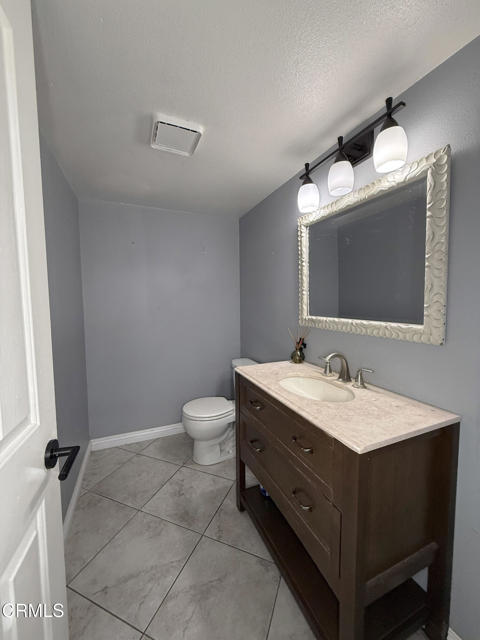Detail Gallery Image 8 of 23 For 411 E Bard Rd, Oxnard,  CA 93033 - 3 Beds | 2/1 Baths