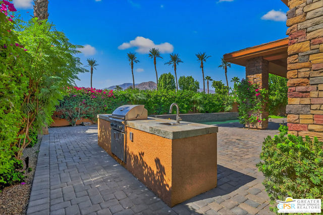 50385 Via Amante, La Quinta CA: https://media.crmls.org/mediaz/6f2ce2bc-bb0e-4f24-a190-2882d6b2bee0.jpg
