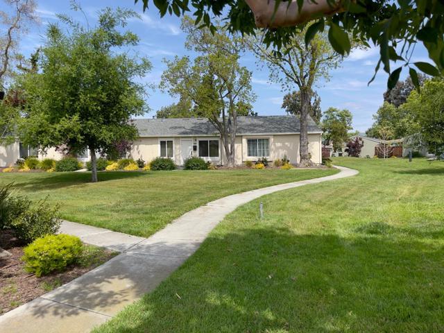 2094 Swensen Court, San Jose CA: https://media.crmls.org/mediaz/6f2d52fa-eb2d-405d-b58c-e6f9648562aa.jpg