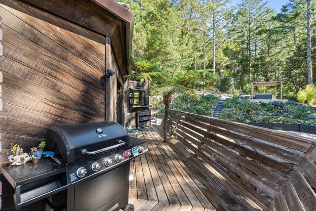 200 S Ranch Road, Pescadero CA: https://media.crmls.org/mediaz/6f2d616f-6291-475f-a328-536200794aaa.jpg