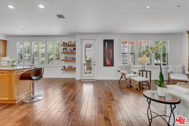 1535 Verde Ridge Lane, Westlake Village CA: https://media.crmls.org/mediaz/6f2e184e-461d-4311-92c0-a7326eecabb5.jpg