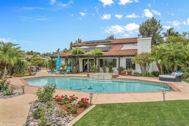 3609 Monte Real, Escondido CA: https://media.crmls.org/mediaz/6f2e61db-166f-456d-858e-d6dff465dee7.jpg