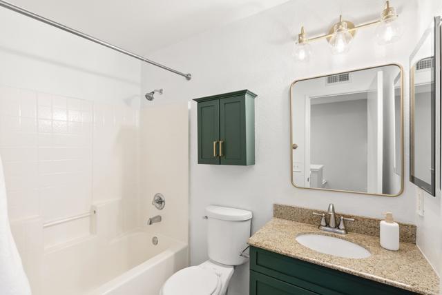 Detail Gallery Image 7 of 59 For 1109 Chimney Flats Ln, Chula Vista,  CA 91915 - 3 Beds | 2/1 Baths