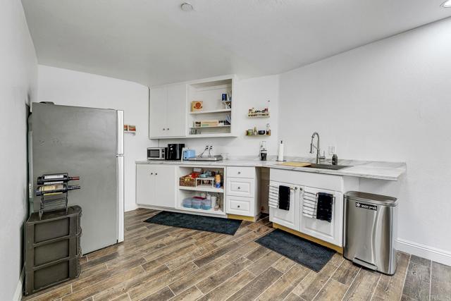 929 Chumash Trail, Vista CA: https://media.crmls.org/mediaz/6f2f3dbd-7387-4658-8c46-e3ce99ba7675.jpg