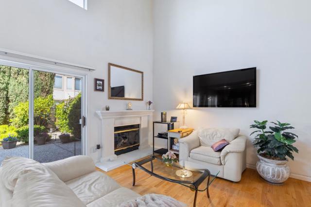 356 Meadowhaven Way, Milpitas CA: https://media.crmls.org/mediaz/6f307204-6f31-4fdb-84b2-8750b2897cde.jpg
