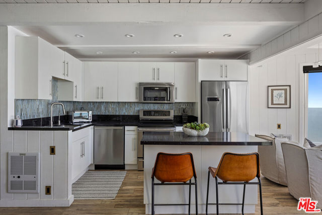 11908 Beach Club Way photo 4