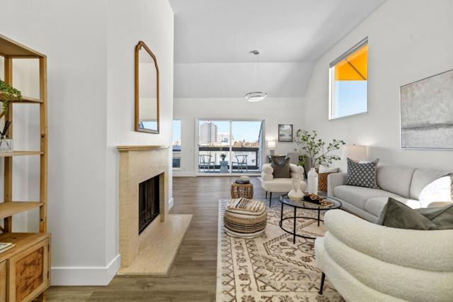 614 Portofino Lane, Foster City CA: https://media.crmls.org/mediaz/6f33b858-427c-42b6-b3b5-507399fcf035.jpg