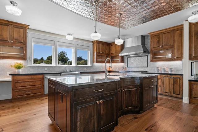 40 S Circle Drive, Santa Cruz CA: https://media.crmls.org/mediaz/6f343a2f-1dea-44e3-8dfa-909c67eb8522.jpg