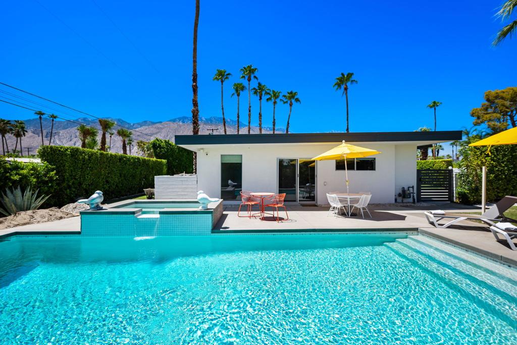 1965 E Mcmanus Drive