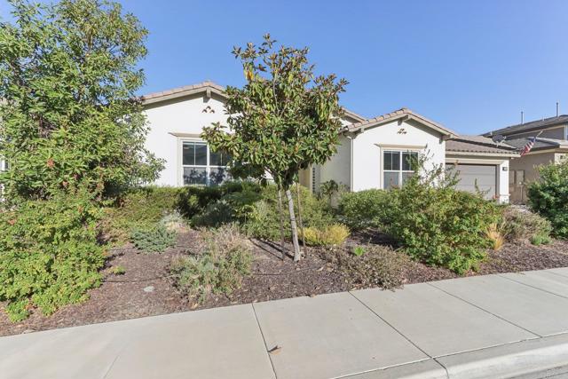 32780 Presidio Hills Ln, Winchester CA: https://media.crmls.org/mediaz/6f34e612-0d98-41fd-b778-2bdf94c97f2f.jpg