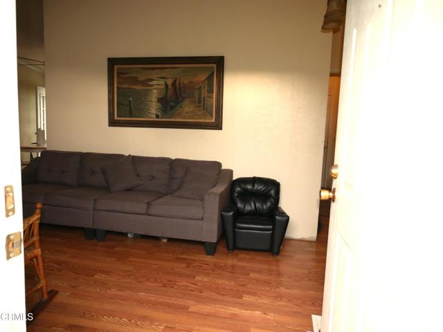 397 Hupa Street, Ventura CA: https://media.crmls.org/mediaz/6f36721d-4376-4b3d-93a5-e19598d8c8f9.jpg