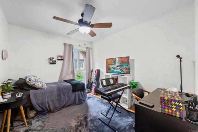 Detail Gallery Image 12 of 21 For 3470 Peach Tree Way, Oceanside,  CA 92058 - 3 Beds | 2 Baths