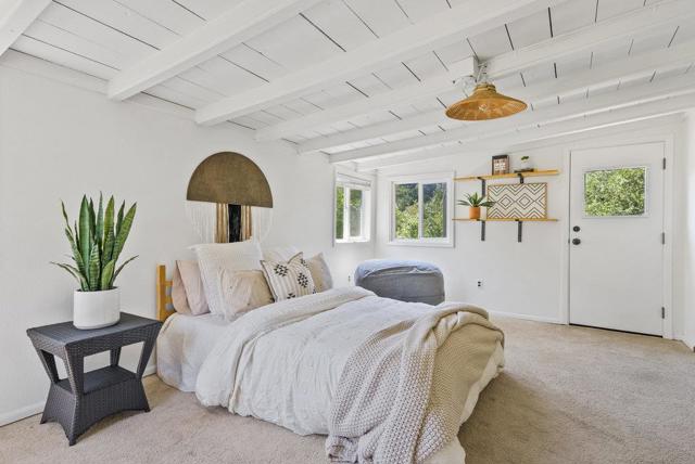 230 Riverview, Boulder Creek CA: https://media.crmls.org/mediaz/6f36f02a-76bd-4c98-8279-88f57230e57c.jpg
