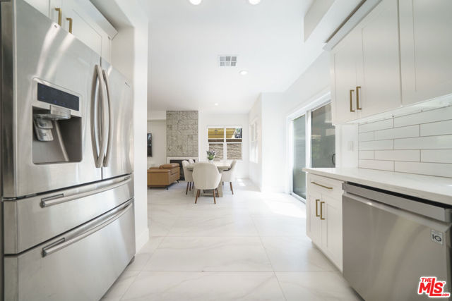 8004 Rose Street, Paramount CA: https://media.crmls.org/mediaz/6f376161-e470-4c19-aa1f-34964d725262.jpg