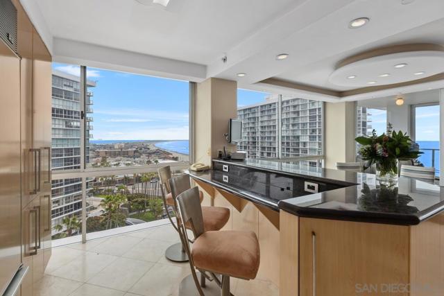 1810 Avenida Del Mundo, Coronado CA: https://media.crmls.org/mediaz/6f37c2b7-92f7-4072-808a-559bfd74e3d9.jpg