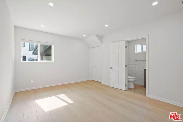 617 Westmount Drive, West Hollywood CA: https://media.crmls.org/mediaz/6f37e577-e09f-475f-b8ba-8f7134e3dd4d.jpg