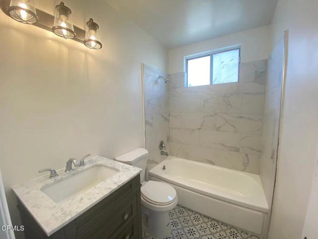 Detail Gallery Image 7 of 9 For 615 E Orange Grove Ave #K,  Burbank,  CA 91501 - 2 Beds | 2 Baths