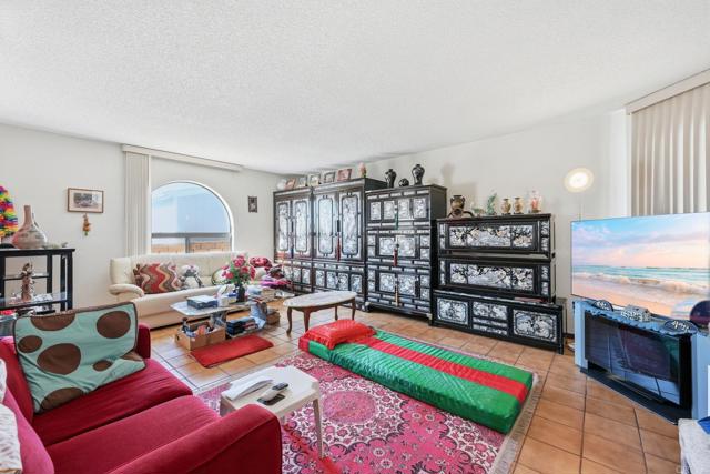 Detail Gallery Image 12 of 48 For 634 via Santa Cruz, Vista,  CA 92081 - 2 Beds | 2 Baths