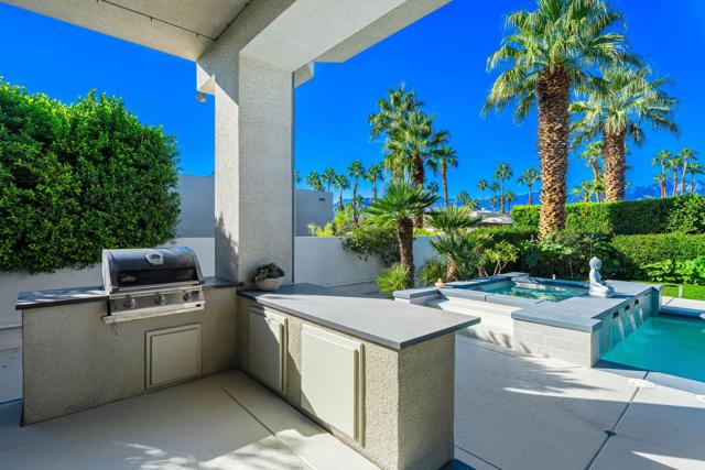 14 Stephen Terrace, Rancho Mirage CA: https://media.crmls.org/mediaz/6f39dce6-2292-4b61-bf10-c74ec3b9549d.jpg