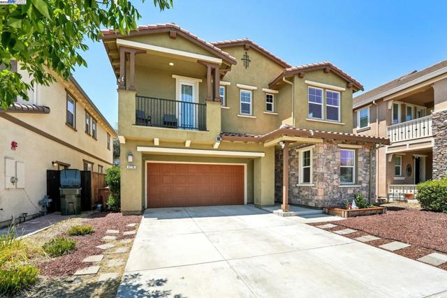 4778 Hawkins St, Antioch CA: https://media.crmls.org/mediaz/6f3b5134-b21f-4c7a-85e4-e158f03fd462.jpg