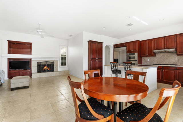 Image 11 of 36 For 77 Clavel Court