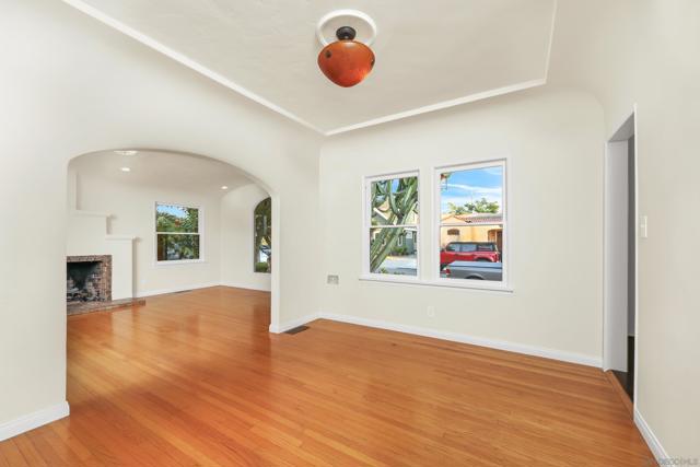 1430 Golden Gate Drive, San Diego CA: https://media.crmls.org/mediaz/6f3c1729-afc0-4e0c-964e-ab509dad35d9.jpg