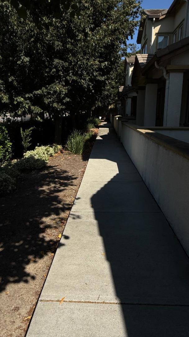 1031 Santa Rosa Court, Watsonville CA: https://media.crmls.org/mediaz/6f3c2169-8861-47e5-a159-fa9179a01fa4.jpg