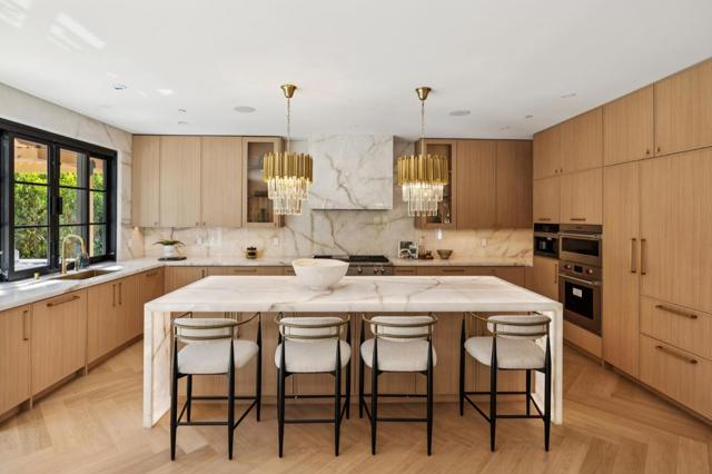 265 Coleridge Ave, Palo Alto CA: https://media.crmls.org/mediaz/6f3cac04-7144-4fac-a4e5-cff116a575c1.jpg