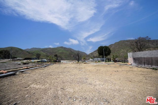 18428 Clifftop Way, Malibu CA: https://media.crmls.org/mediaz/6f3d1caa-6e26-492f-b784-004b3eb7afb8.jpg