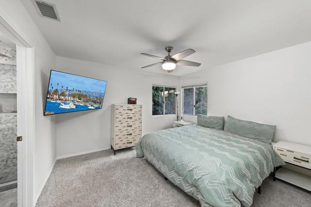 10164 Vivera Dr, La Mesa CA: https://media.crmls.org/mediaz/6f3f1b82-cb19-441e-aec8-7077f7c6e89a.jpg