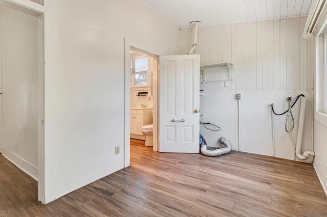 9065 67 Lemon St, Spring Valley CA: https://media.crmls.org/mediaz/6f3f39c6-45fe-46a1-b254-f180fab23439.jpg