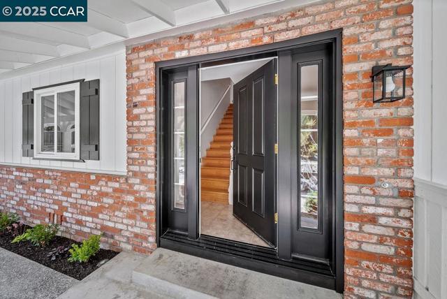 53 Brookside Rd., Orinda CA: https://media.crmls.org/mediaz/6f40acd2-af49-46e6-bb7a-6e7a0870bf6c.jpg