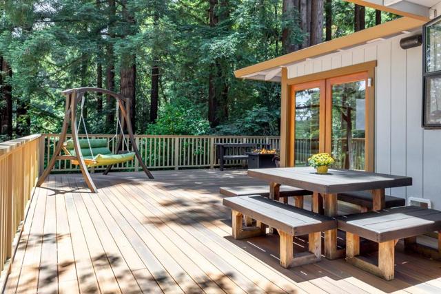 350 Aurora Road, Soquel CA: https://media.crmls.org/mediaz/6f40d69d-6908-42ae-a823-1e7e92443515.jpg