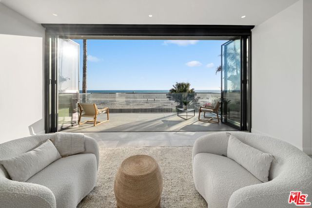 Image 17 of 47 For 938 Palisades Beach Road