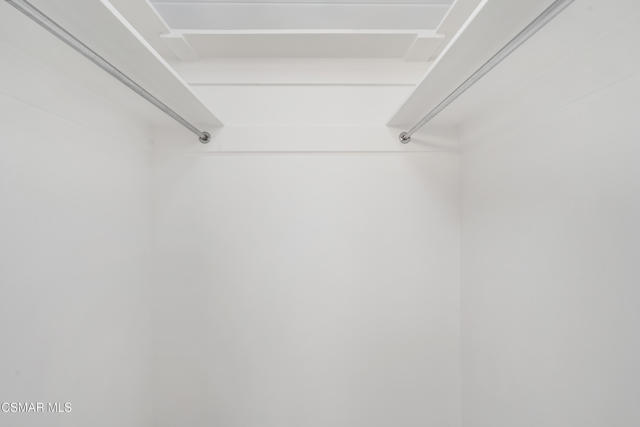 1449 Fordham Avenue, Thousand Oaks CA: https://media.crmls.org/mediaz/6f40fe9d-3759-4454-b6b9-a73dc3d8b591.jpg