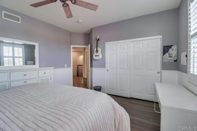 898 Padera Ct, Chula Vista CA: https://media.crmls.org/mediaz/6f4175ae-50c4-47de-b9bd-753e523cfc95.jpg