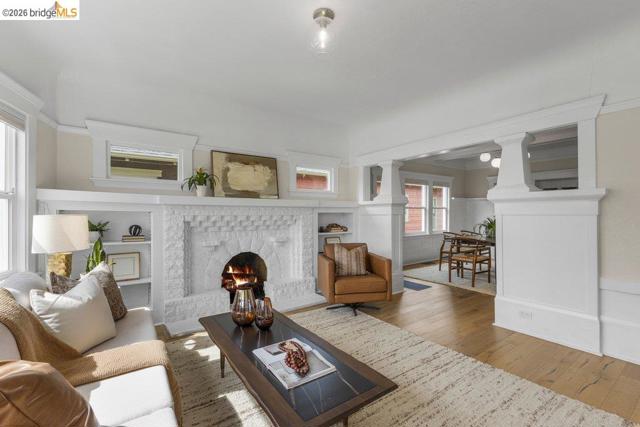 Image 9 of 52 For 1072 57th St