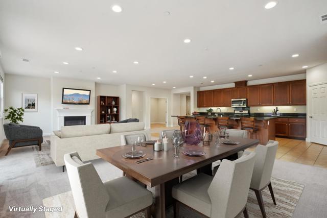 5476 Pinnacle View Way, Antioch CA: https://media.crmls.org/mediaz/6f4328f7-f406-4c87-99bd-cc30c009b6fa.jpg